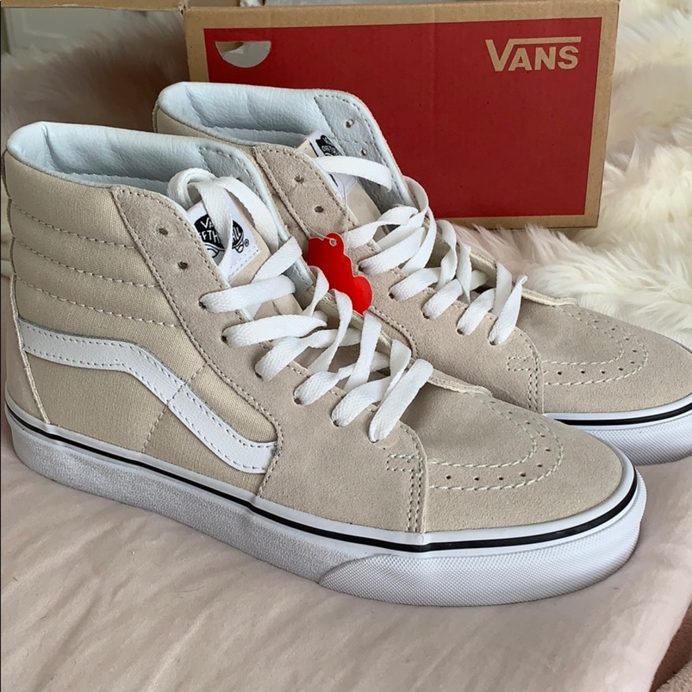 Sk8-Hi Vans